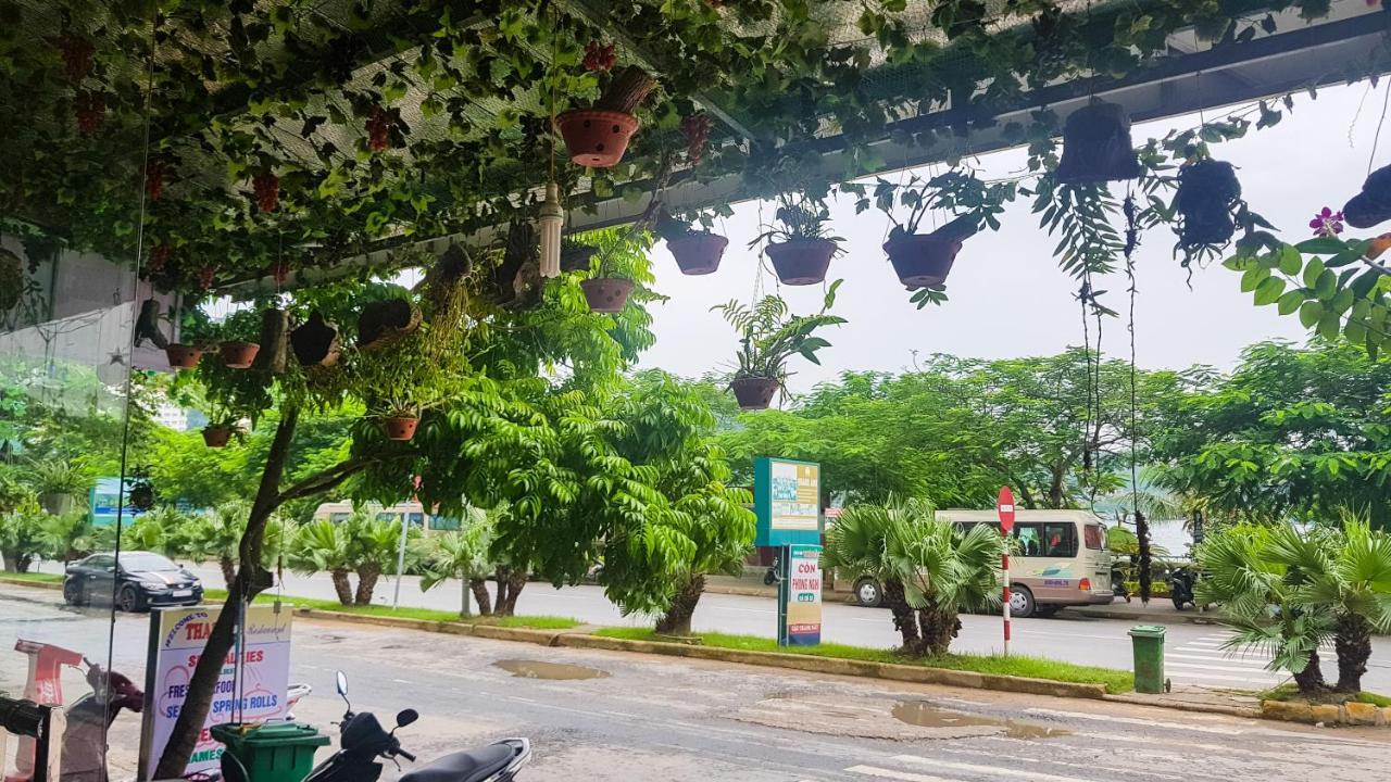 Thu Ha Hotel Dong Khe Sau エクステリア 写真
