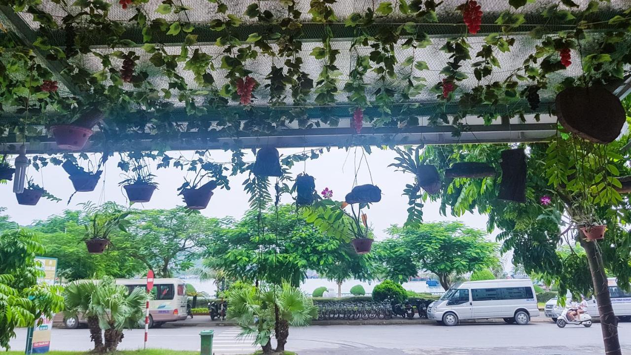 Thu Ha Hotel Dong Khe Sau エクステリア 写真