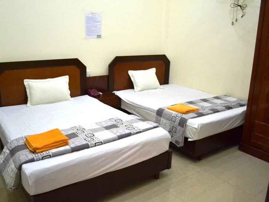 Thu Ha Hotel Dong Khe Sau エクステリア 写真