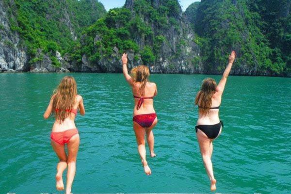 Thu Ha Hotel Dong Khe Sau エクステリア 写真